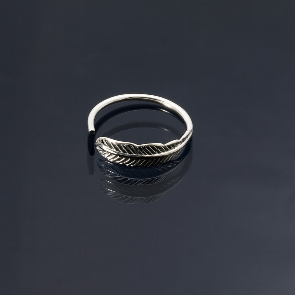 Feiner Feder-Piercingring aus 925 Sterling Silber – eleganter Ohr- & Nasenschmuck