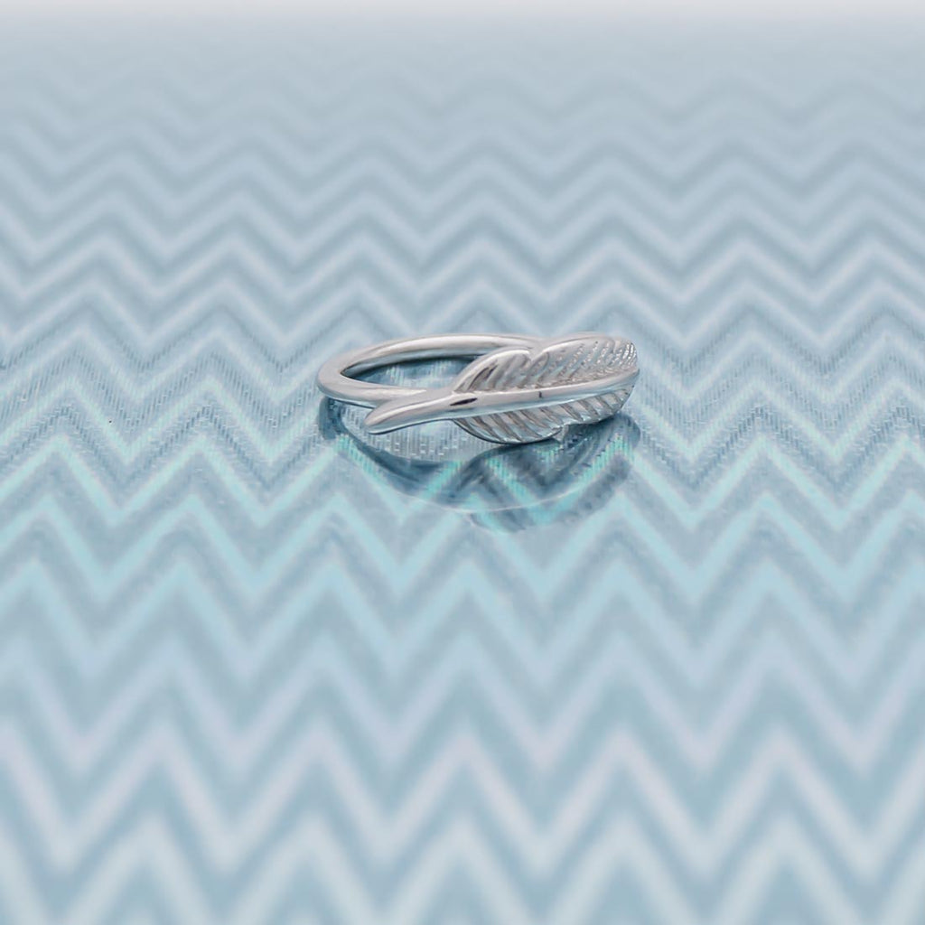 Piercing Ring 925 Sterling Silber Feder dünn Hoop Ohrpiercing oder Nasenpiercing | WILLYS JEWELLERY