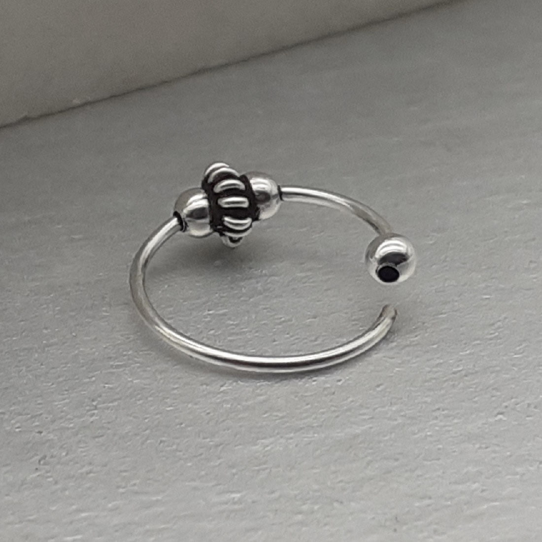 Piercing Ring dünn 925 Silber Hoop Ohrpiercing und Nasenpiercing Ball Closure – Variante 1