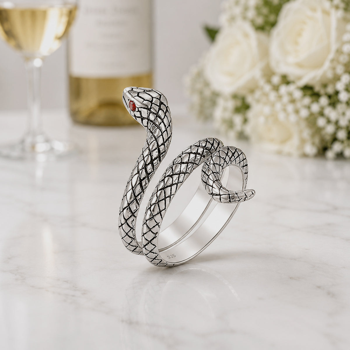 Eleganter Schlangenring aus 925er Sterlingsilber ein schlangenförmiger Stil | WILLYS JEWELLERY
