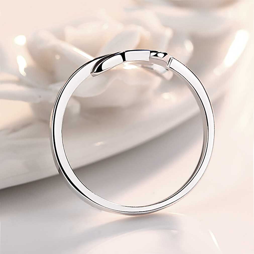 Eleganter Lorbeerkranz-Ring aus 925 Sterling Silber – Symbol für Stärke, Stil & Erfolg für Damen | WILLYS JEWELLERY