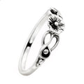 Zarter Damenring aus 925 Sterling Silber mit Blume – filigranes florales Design als Symbol für Natür | WILLYS JEWELLERY