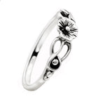 Zarter Damenring aus 925 Sterling Silber mit Blume – filigranes florales Design als Symbol für Natür | WILLYS JEWELLERY