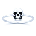 Minimalistischer Totenkopf-Ring aus 925er Silber – Dezent rebellisch, stilvoll anders | WILLYS JEWELLERY