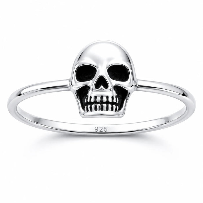 Minimalistischer Totenkopf-Ring aus 925er Silber – Dezent rebellisch, stilvoll anders | WILLYS JEWELLERY