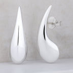Tropfen Ohrringe aus 925 Sterling Silber – lange, hochglanzpolierte Design-Ohrstecker (25 x 10 mm) | WILLYS JEWELLERY