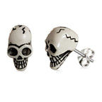 Unisex Ohrstecker Totenkopf aus natürliche und versteinerte Vegan - Ohrstecker in weißer Farbe | WILLYS JEWELLERY