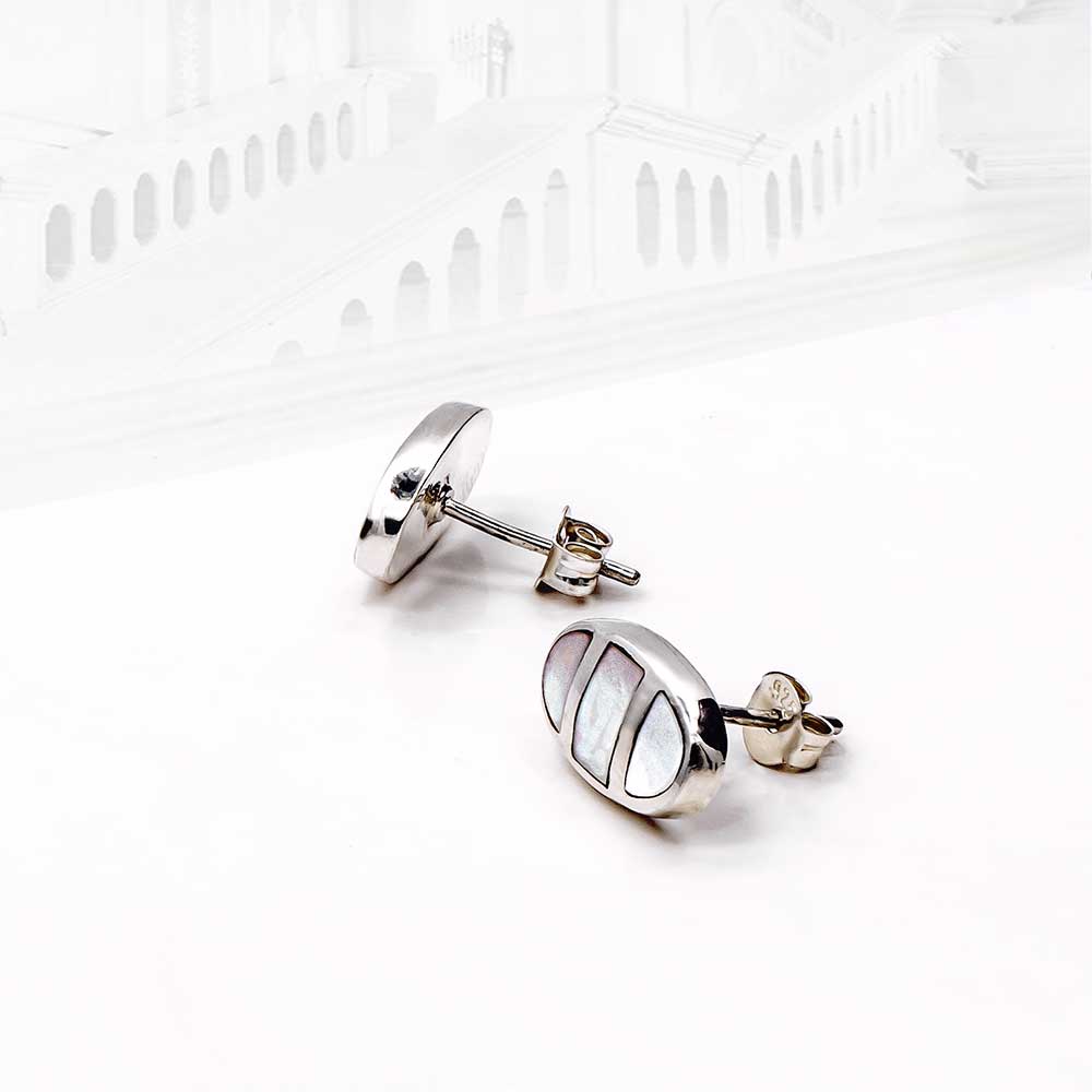 Elegante 925 Sterling Silber Ohrstecker mit Regenbogen-Mondstein – Stil & Magie vereint | WILLYS JEWELLERY